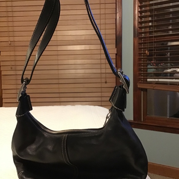 Black leather Coach hobo - Picture 3 of 4